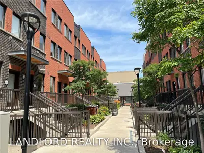 869 Wilson Avenue 37, Toronto W05, ON M3K 1E6