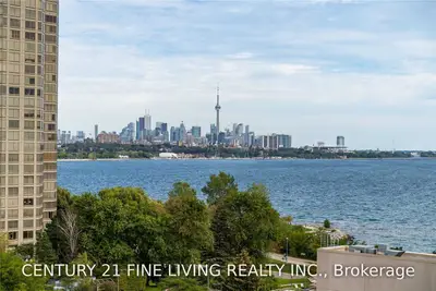 2067 Lake Shore Boulevard W 904, Toronto W06, ON M8V 4B8