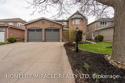 2776 Guilford Crescent, Oakville, ON L6J 6Z3