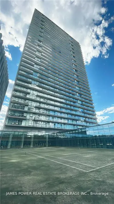 103 The Queensway Avenue 1012, Toronto W01, ON M6S 5B3