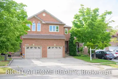 3899 Honey Locust Trail, Mississauga, ON L5N 6X4
