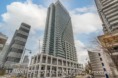 16 Brookers Lane 3601, Toronto W06, ON M8V 0A5