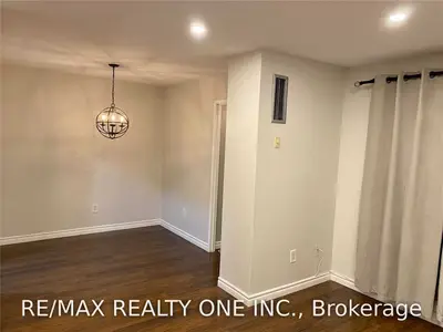 2095 Roche Court 166, Mississauga, ON L5K 2C8