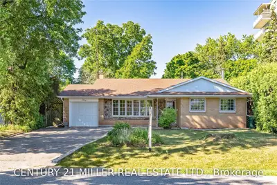 1244 Redbank Circuit, Oakville, ON L6H 1Y5