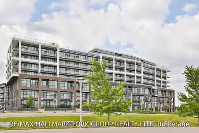 60 George Butchart Drive 708, Toronto W05, ON M3K 0C9