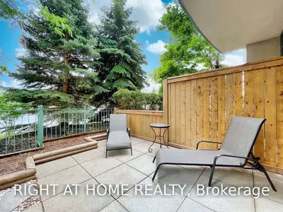 2565 Erin Centre Boulevard 102, Mississauga, ON L5M 6Z8