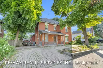 360 Queen Street S, Mississauga, ON L5M 1M2