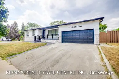 487 Ettridge Court N, Mississauga, ON L5G 1W7