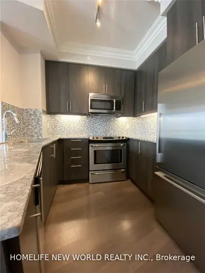 25 Fontenay Court 1507, Toronto W08, ON M9A 0C4