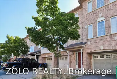 80 Acorn Place #29, Mississauga, ON L4Z 4E6