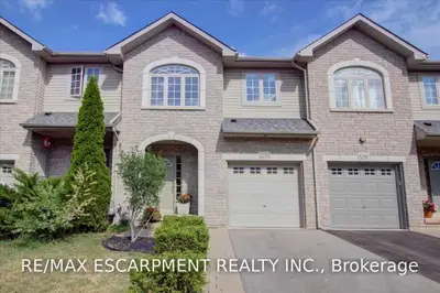 5295 Scotia Street, Burlington, ON L7L 7B4