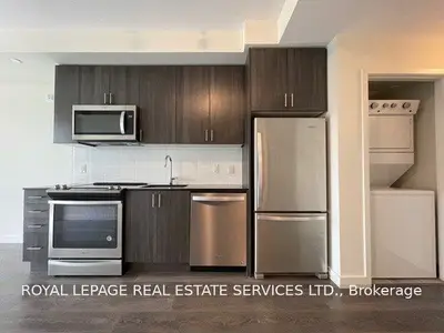 210 SABINA Drive 205, Oakville, ON L6H 0W6