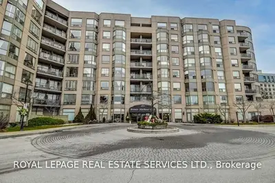 2511 LAKESHORE Road W 104, Oakville, ON L6L 6L5