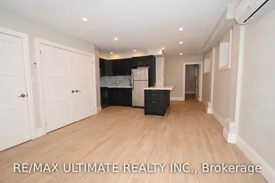 10 Grafton Avenue Bsmt, Toronto W01, ON M6R 1C4