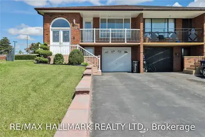 24 Dovehaven Court, Toronto W05, ON M3G 2G6