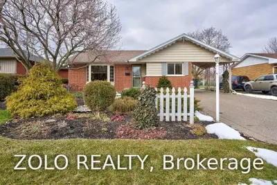 2339 Redfern Road N, Burlington, ON L7R 1X5