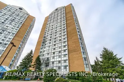 35 Trailwood Drive 1615, Mississauga, ON L4Z 3L6
