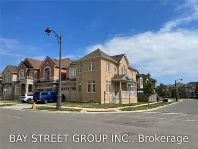3127 Streamwood Pass, Oakville, ON L6H 0T2