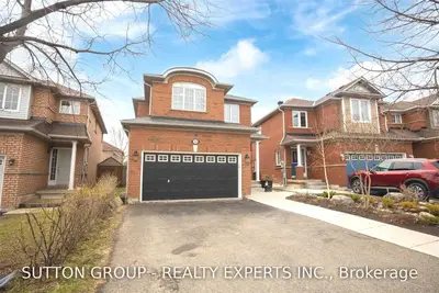 13 Blue Lake Avenue, Brampton, ON L6X 4W4