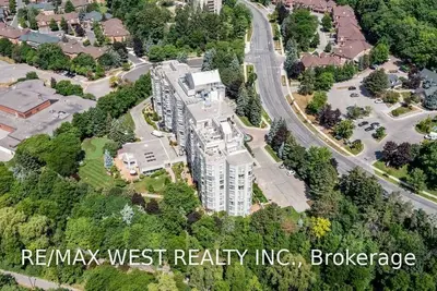 1700 The College Way 1002, Mississauga, ON L5L 4M2