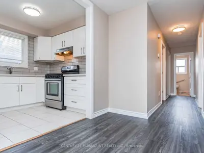 2550 Crystalburn Avenue, Mississauga, ON L5B 2L7