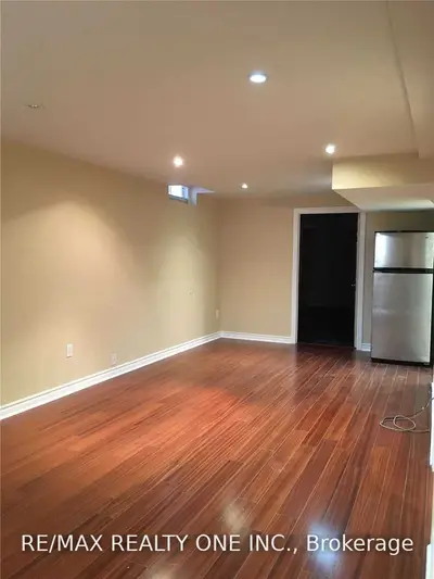 3440 Sunlight Street Bsmnt, Mississauga, ON L5M 7M7