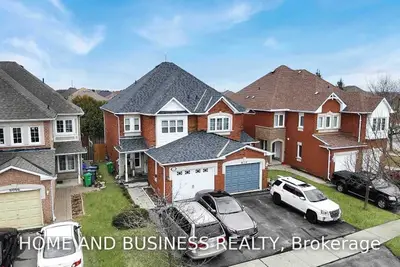 6048 Castlegrove Court, Mississauga, ON L5N 7A8