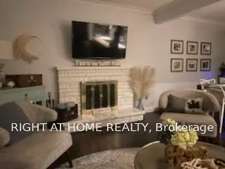 2073 Saxon Road, Oakville, ON L6L 2V1