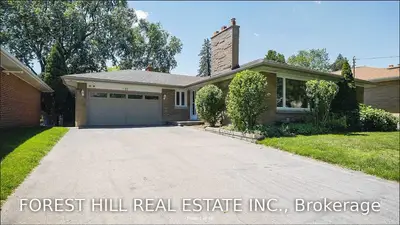 81 Glenaden Avenue E, Toronto W07, ON M8Y 2L5