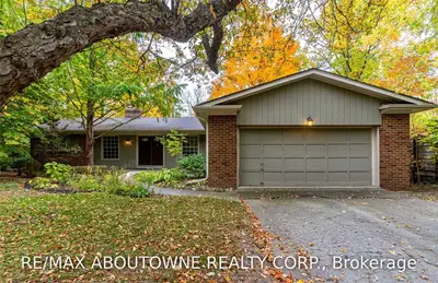 291 DALEWOOD Drive, Oakville, ON L6J 4P4