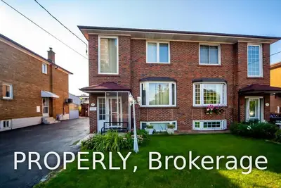 17 Falstaff Avenue, Toronto W04, ON M6L 2C6