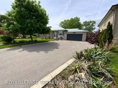 2087 Wakely Street, Oakville, On L6l 2k5