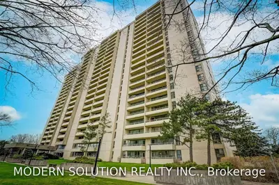 360 Ridelle Avenue #1811, Toronto W04, On M6b 1k1