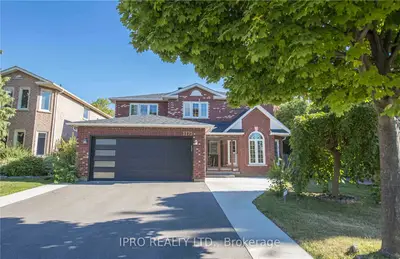 1175 Derrald Drive, Oakville, On L6j 7k4