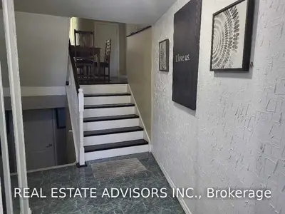 3395 Cliff Road 106, Mississauga, ON L5A 3M7