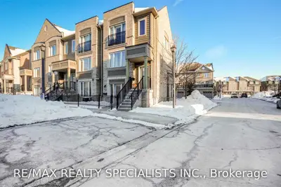 3050 Erin Centre Boulevard 87, Mississauga, On L5m 0p5