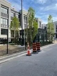 652 Cricklewood Drive 218, Mississauga, ON L5E 0A5