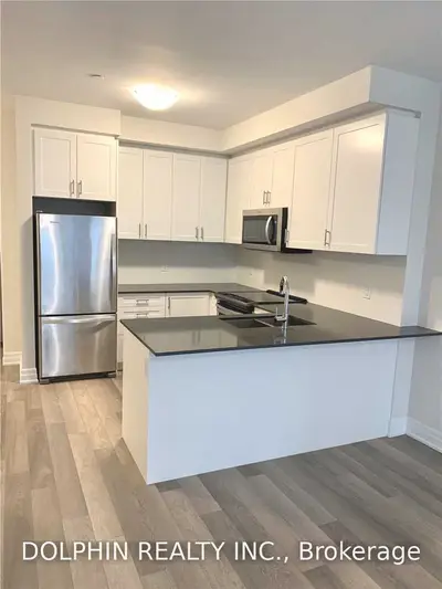 665 Cricklewood Drive 707, Mississauga, ON L5G 0B8