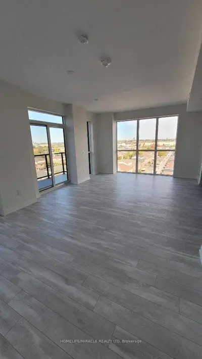 2300 St. Clair Avenue W 809, Toronto W02, ON M6N 1K8