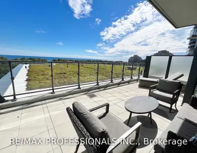 2212 Lake Shore Boulevard W 901, Toronto W06, On M8v 0c2