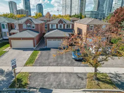 3584 Croatia Drive, Mississauga, On L5b 3k7