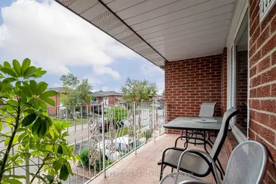 4422 Curia Crescent, Mississauga, ON L4Z 2Y1