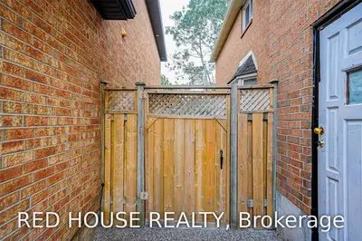 4450 Mayflower Drive L5R1S6, Mississauga, ON L5R 1S6