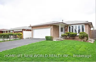 3260 Oakglage Crescent, Mississauga, ON L5C 1X3