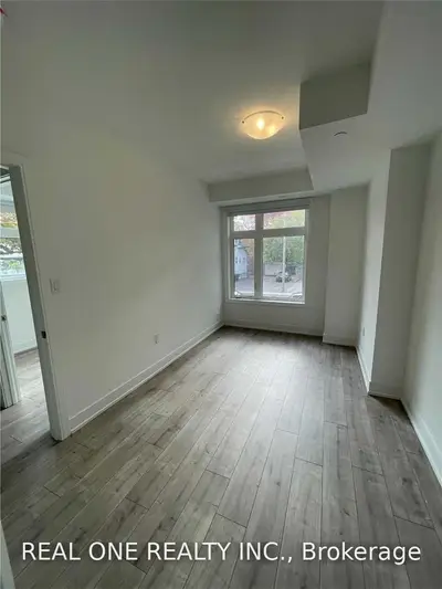 28 Marina Avenue 22, Toronto W06, ON M8W 1K3