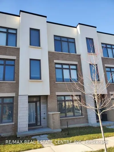 3044 Ernest Appelbe Boulevard, Oakville, ON L6H 7C3
