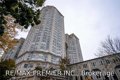 2285 Lakeshore Boulevard W 308, Toronto W06, ON M8V 3X9