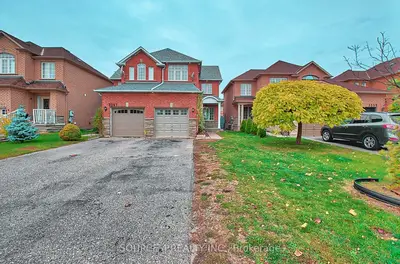 3265 Apricot Street, Mississauga, ON L5N 8B1