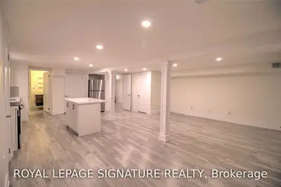 2017 Fontwell Crescent Lower, Mississauga, ON L5J 2G6