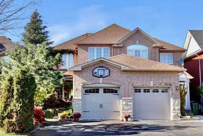 7524 Black Walnut Trail, Mississauga, ON L5N 8A9